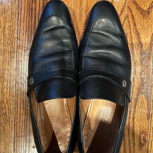 Gucci mens size 9 black loafer
